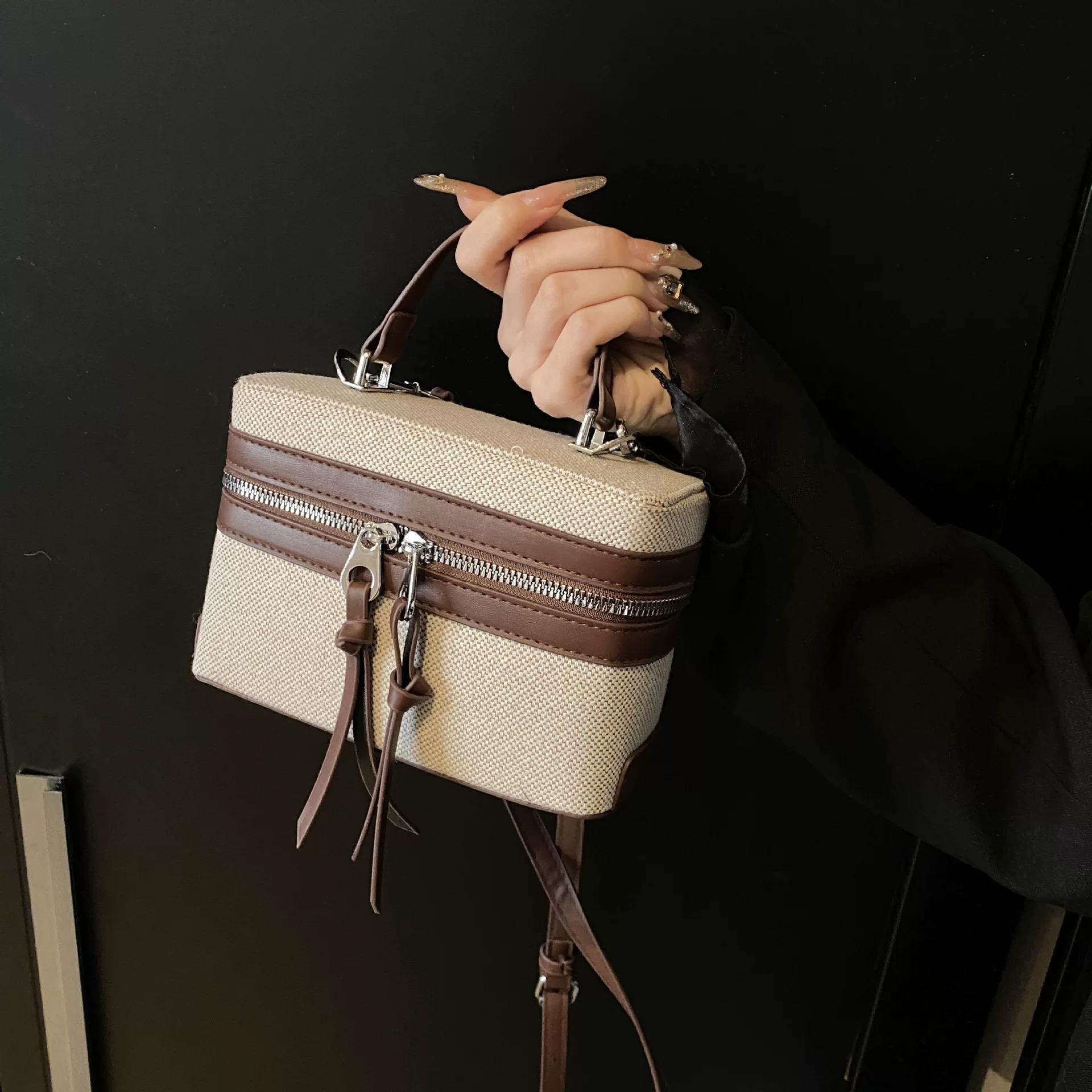 Stitching Box Bag